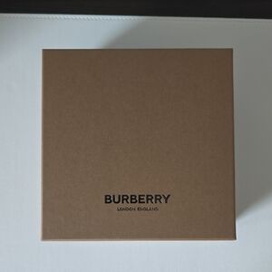 Burberry Tan Gift Box